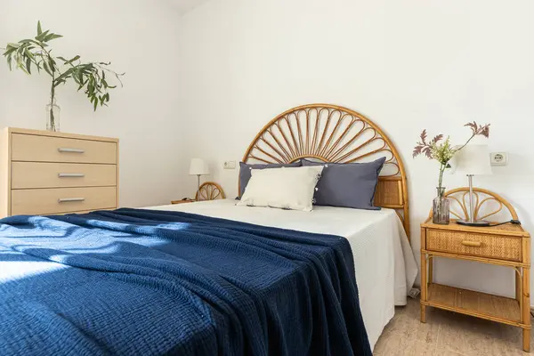 Parlak çift yatak odalı gardıroplu