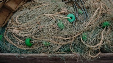 İskelede balık ağı