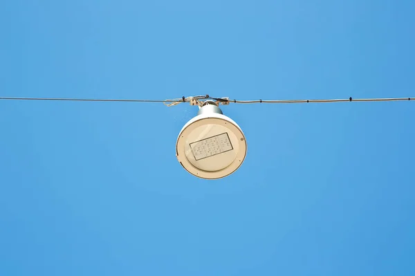 Single Modern Led Street Lamp Hanging Metal Cable Clear Sky — Foto Stock