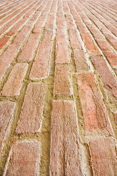 Старая Тротуарная Плитка Кирпичными Блоками Итальянской Пешеходной Зоне — стоковое фото