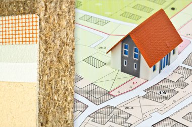 Enerji verimliliği için kenevir içeren termal yalıtım kaplamaları - ev modeli ile kavram