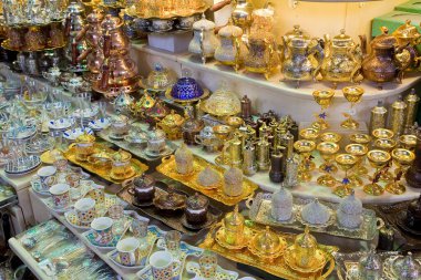 Kapalı Çarşı - İstanbul 'un eski geleneksel pazarında el sanatları satılıyor (Türkiye)