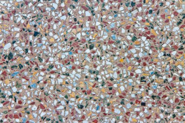 Venedik zemininde küçük renkli taş tanecikleriyle yapılmış antik bir İtalyan mozaiği ve taş döşemesi.