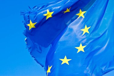 Aşınmış Avrupa bayrağı - kopyalama alanı olan konsept resim