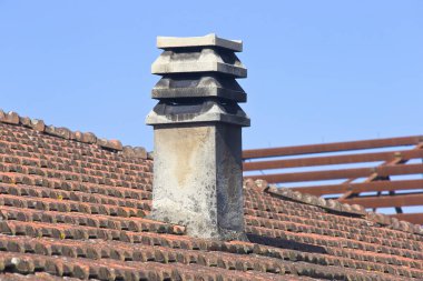 Çatıda prefabrik beton baca 