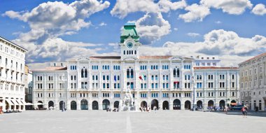 PIAZZA UNITA D 'ITALIA, İTALYA' NIN BİRLİĞİ - Avrupa, İtalya - Trieste 'nin en önemli meydanı - suluboya etkisi konsepti