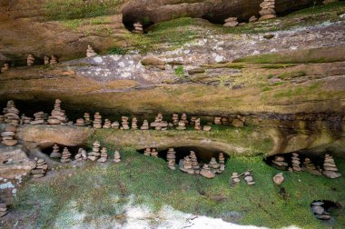 Berdorf yakınlarında vahşi romantik Muellerthal. Yüksek kalite fotoğraf