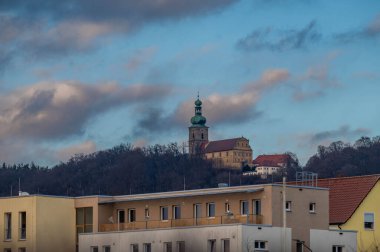 Amberg 'deki kasaba ve kilise. Yüksek kalite fotoğraf