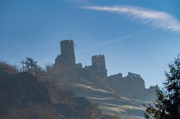 Schloss Thurant Alken Almanya 'da Moselle' de. Yüksek kalite fotoğraf