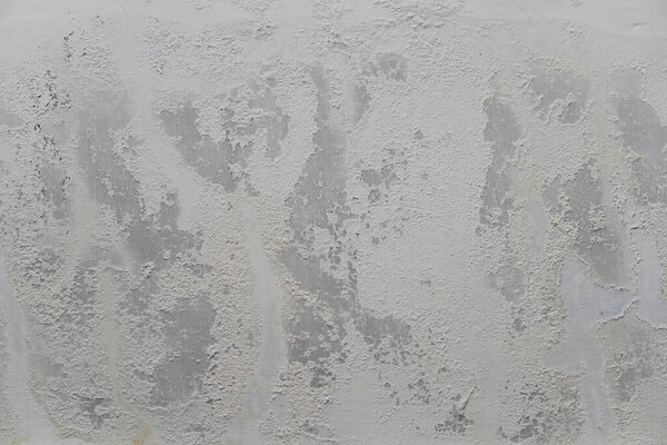 старая белая стена с текстурой плесени фона. грязные стены лепнина текстуры