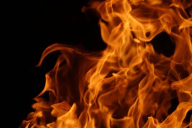 Yangın arka planı. Isı enerji yığını, kırmızı ve sarı, gece boyunca yakıt noktasındaki termal enerji siyah arka planda.