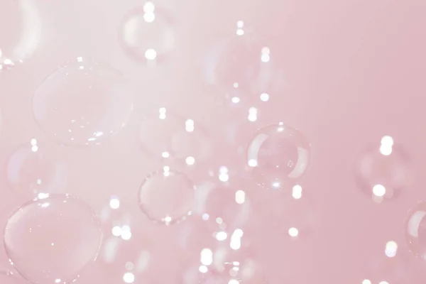 美丽的模糊 Defocus肥皂泡漂浮在粉红上 肥皂泡水 — 图库照片