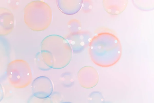 漂亮的粉色Anad蓝色肥皂泡沫摘要背景 笛卡尔 模糊的庆祝 浪漫的爱 情人节的主题 循环气泡 循环气泡 新鲜肥皂 苏打水 泡沫水 — 图库照片