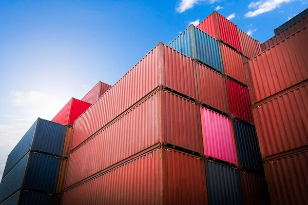 Staplade Containerfrakter Hantering Logistiktransportindustrin Lastcontainerfartyg Fraktbilar Import Export Distributionslager Transport — Stockfoto