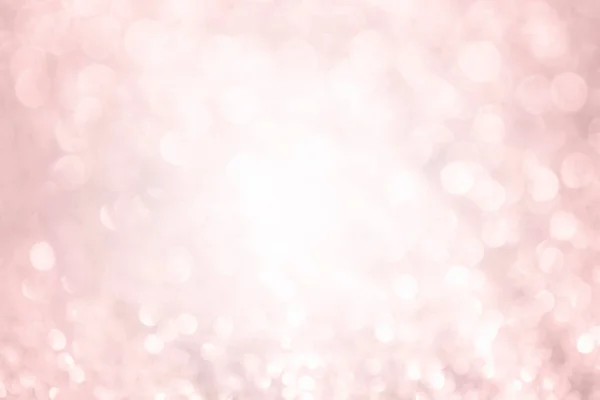 美しい光沢のある白いボケライト抽象的な背景 ピンクの背景にボケ魔法のグリッターライト 焦点を当て 燃えるようなお祝いのクリスマスの背景 — ストック写真