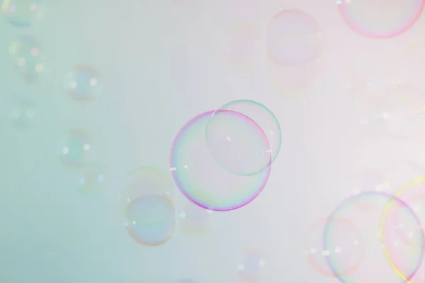 Lindas Bolhas Sabão Coloridas Transparentes Flutuando Soap Sud Bubbles Água — Fotografia de Stock