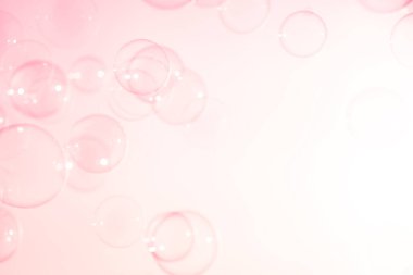 Havada yüzen güzel pembe sabun köpükleri. Kutlama Şenliği Arkaplanı. Tazelik sabunu köpüklü su. Pembe ve Beyaz Dereceli.
