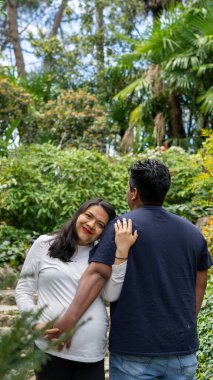 plajda eğlenmek Çift