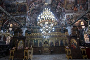 BACHKOVO MONASTERY PLOVDIV, BULGARIA - 4 Haziran 2019: Bachkovo Manastırı freskleri, Bizans Ortodoks Manastırı resimleri, birçok renkli resim, Hıristiyan dininin figürleri 