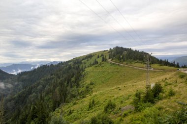 Türkiye 'nin Trabzon kenti yakınlarındaki dağlarda güzel doğa manzarası