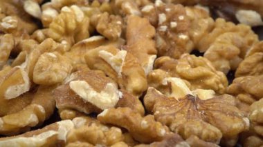 Soyulmuş ceviz çekirdeği yığını. Yüksek kalite 4k görüntü