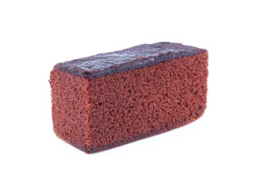 Beyaz üzerine izole edilmiş çikolatalı kek..