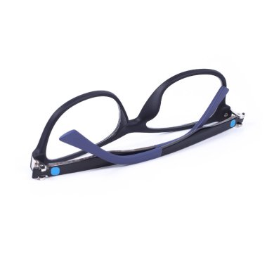 Siyah gözlük beyaza izole edilmiş.