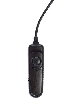 Bu DSLR kamera deklanşörü beyaz üzerinde izole.