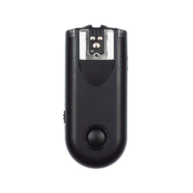 Bir kablosuz kamera tetikleyicisi beyaza izole edildi