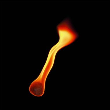 Siyah üzerine izole edilmiş bir ateş topu..