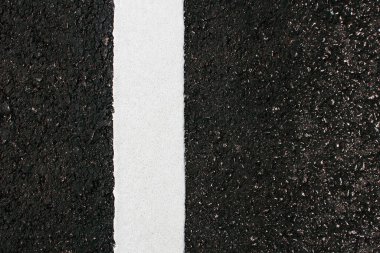 Asfalta boyanmış..