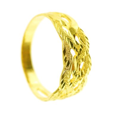 Tek bir altın yüzük var, beyazda izole edilmiş..