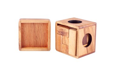 Tahta blok oyunu, beyaz kutuda izole edilmiş..