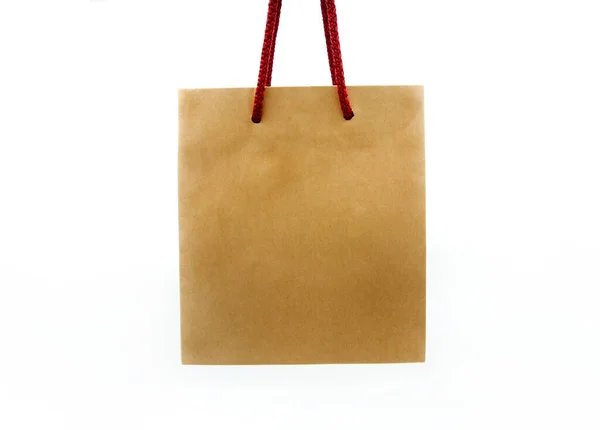 Braune Einkaufstasche Mit Rotem Seil Isoliert Auf Weißem Hintergrund Mit — Stockfoto