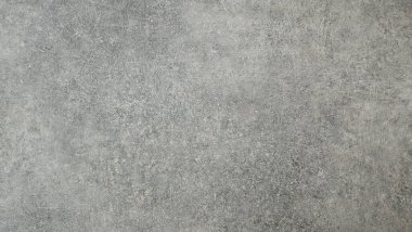 Siyah ve beyaz tonda arka plan için gri beton ya da gri beton duvar. Eski veya kaba duvar kâğıdı ve yüzey konsepti dokusu. Monokrom rengi   