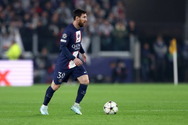 Uefa Şampiyonlar Ligi H Grubu karşılaşması sırasında Paris 'ten Lionel Messi Saint-Germain Fc ve Paris Saint-Germain Fc arasında 2 Kasım 2022' de İtalya 'nın Torino kentinde oynanan Allianz Stadyumu' nda oynanan karşılaşmada .