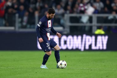 Uefa Şampiyonlar Ligi H Grubu karşılaşması sırasında Paris 'ten Lionel Messi Saint-Germain Fc ve Paris Saint-Germain Fc arasında 2 Kasım 2022' de İtalya 'nın Torino kentinde oynanan Allianz Stadyumu' nda oynanan karşılaşmada .