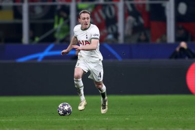 Oliver Skipp of Tottenham Hotspur Fc during the UEFA Champions League round of 16 first leg match between AC Milan and Tottenham Hotspur Fc at Giuseppe Meazza Stadium on February 14, 2023 in Milan, Italy.