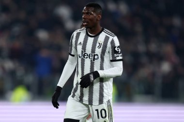 Juventus Fc takımından Paul Pogba, 28 Şubat 2023 tarihinde İtalya 'nın Torin kentindeki Allianz Stadyumu' nda oynanan Serie A maçında Juventus Fc ve Torino Fc arasında oynanmıştır. .