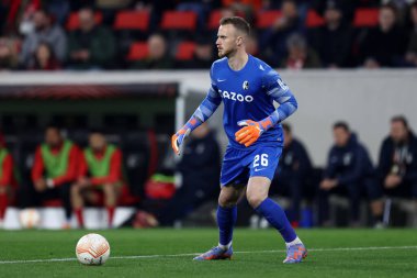 Uefa Avrupa Ligi Beetween Sc Freiburg ve Juventus Fc arasında oynanan karşılaşma sırasında Sc Freiburg 'dan Mark Flekken, 16 Mart 2023 tarihinde Freiburg, Almanya' da Stade Europa-Park 'ta .