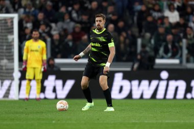 Uefa Avrupa Ligi çeyrek final karşılaşmasında Portekiz Spor Kulübü 'nden Sebastian Coates 13 Nisan 2023 tarihinde İtalya' nın Torino kentinde oynanan Juventus Fc ve Spor Kulübü arasında oynanan karşılaşmada .