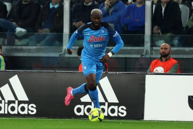 23 Nisan 2023 'te İtalya' nın Torino kentinde oynanan Serie A maçında Juventus Fc ve Ssc Napoli arasında oynanan karşılaşmada Ssc Napoli takımından Tanguy Ndombele .