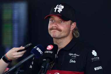 23 Temmuz 2023 'te Macaristan F1 Grand Prix' sinde Alfa Romeo F1 takımından Valtteri Bottas, Macaristan.