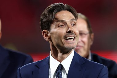 Silvio Berlusconi kupa maçında Pier Silvio Berlusconi ile Ac Monza ve Ac Milan arasında oynanan maç sırasında.