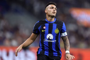 Milano, İtalya. 19 Agusut 2023 . Fc Internazionale 'den Lautaro Martinez Fc Internazionale ve Ac Monza arasındaki Serie A futbol maçı sırasında.