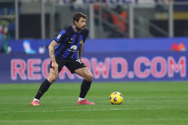 4 Şubat 2024. Milan (İtalya) .Francesco Acerbi Fc Internazionale ve Juventus Fc arasında oynanan Serie A karşılaşmasında.