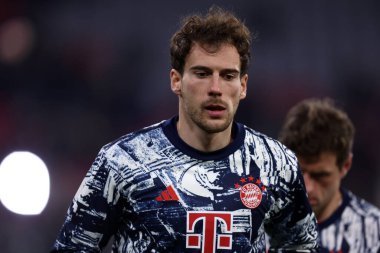 Münih (Almanya) - 5 Mart 2024 - Uefa Şampiyonlar Ligi ikinci raundunda FC Bayern Münih 'ten Leon Goretzka ve Ss Lazio.