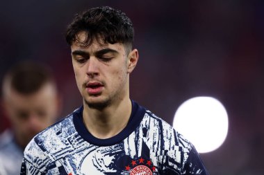 Münih (Almanya) - 5 Mart 2024 - Uefa Şampiyonlar Ligi ikinci turunda FC Bayern Münih 'ten Aleksandar Pavloviç ve Ss Lazio.