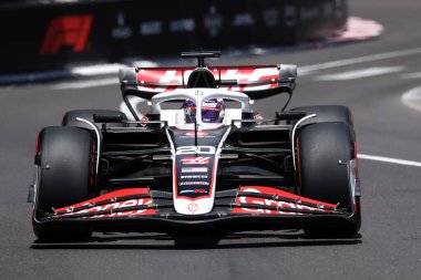 Monako - 26 Mayıs 2024 - Haas F1 takımından Kevin Magnussen Monako Formula 1 Grand Prix sırasında - 