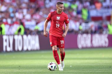 Polonya 'dan Przemyslaw Frankowski, 25 Haziran 2024 tarihinde Almanya' nın Dortmund kentinde oynanan Fransa ile Polonya arasında oynanan Uefa Euro 2024 D Grubu karşılaşmasında .
